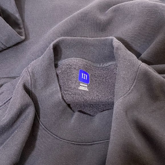 YZY GAP Engineered by BALENCIAGA Charcoal Sweatshirt Tee w/Dove - Picture 6 of 7